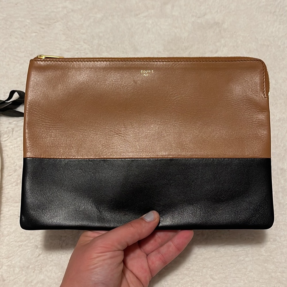 Celine Solo Bicolor Leather Clutch - Picture 3 of 13